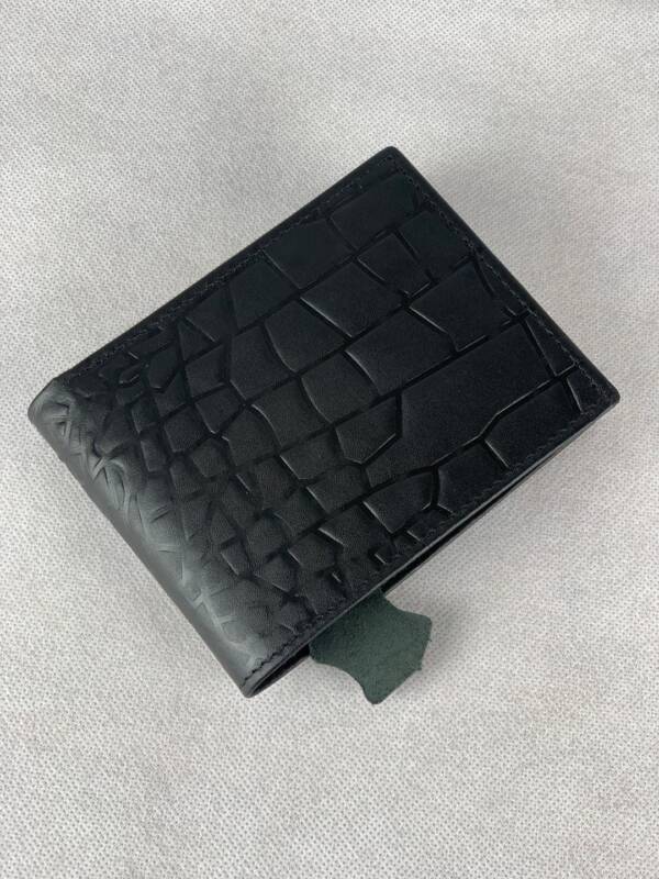 Stylish Men's Leather Bi-Fold Wallet | Pocket Friendly Size | 1 Pc - Image 2