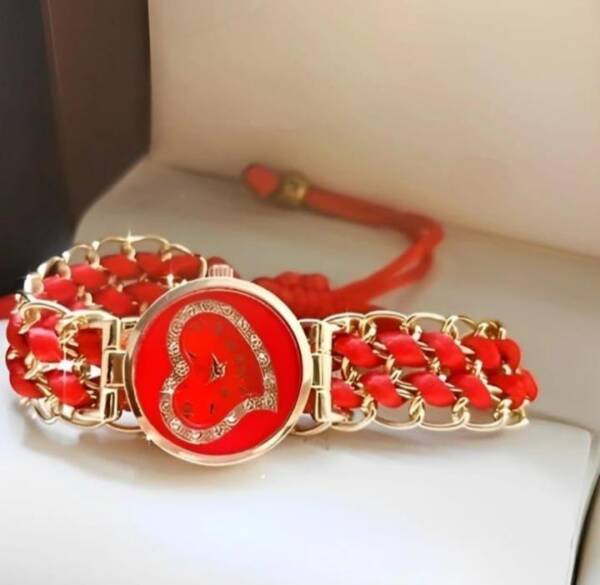 Stylish Women's Quartz Heart Watch with Chain Strap - 1 Pc - Image 11