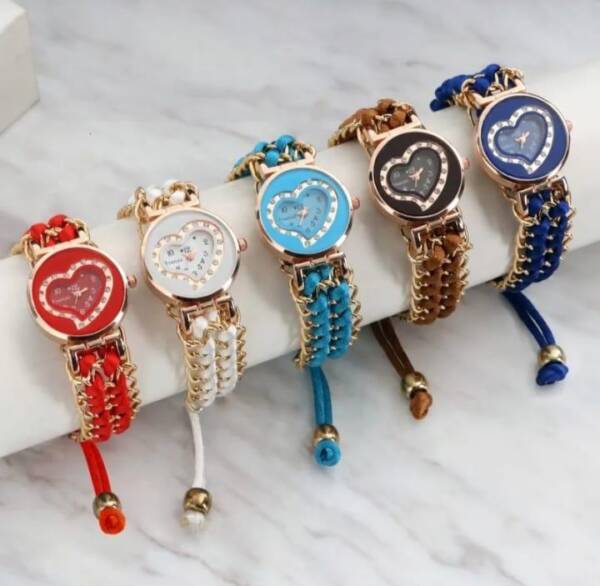 Stylish Women's Quartz Heart Watch with Chain Strap - 1 Pc