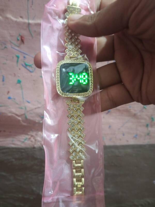 Women's Quartz Movement Water Resistant Square Watch with Chain Strap - 1 Pc - Image 2