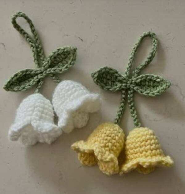 Crochet lily flower keychains